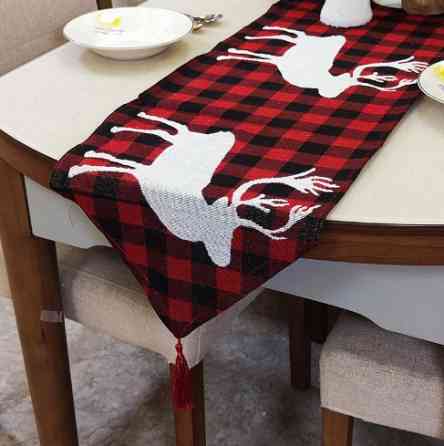 Новогодняя скатерть узкая Олени 180 на 33 см разноцветный Киев