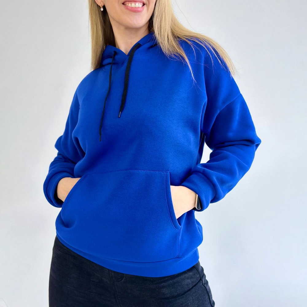 Однотонный батник с капюшоном 