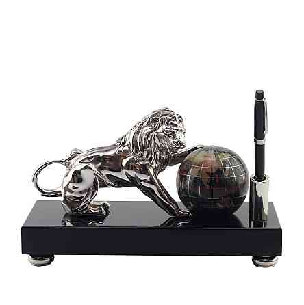 Статуетка ArtBe «Лев c глобусом», срібло 26 х 14,5 см Рівне