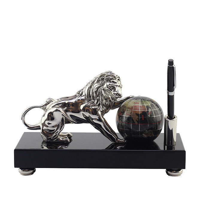 Статуетка ArtBe «Лев c глобусом», срібло 26 х 14,5 см Рівне - фото 1