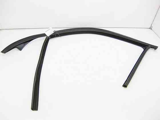 Mercedes-Benz  A1667251900 Гумовий ущільнювач - напрямна скла передніх лівих дверей GL/GLS X166 Одеса