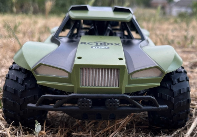 Машинка на пульту на радіокеруванні 1:18  2акумулятора в комплекті. Харків - фото 3