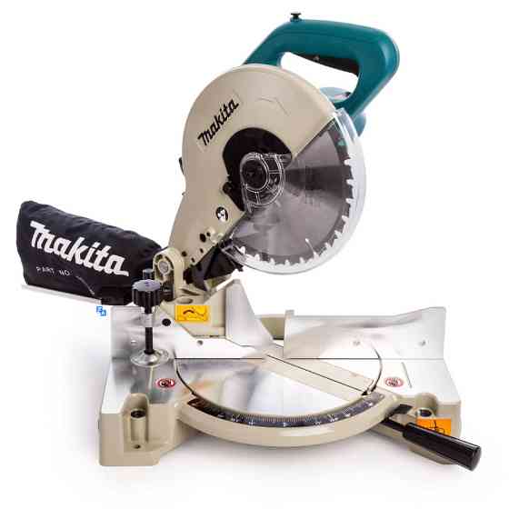 Ручная торцовочная пила без протяжки по дереву Makita LS1040N : 1650 Вт, глубина реза 93мм, круг 255 мм Киев