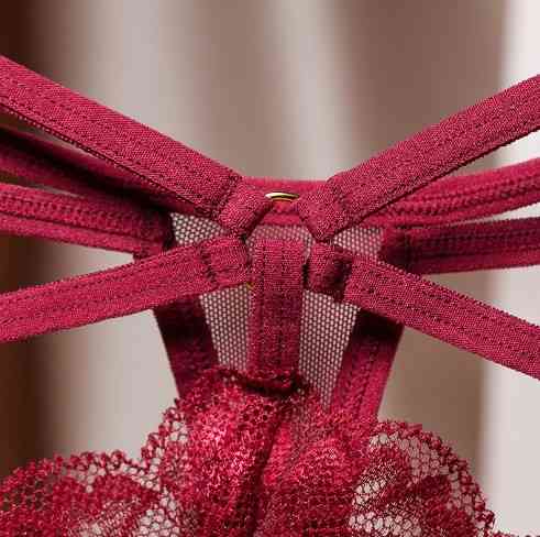 Еротичні стрінги жіночі з мереживом 42 бордовий Київ