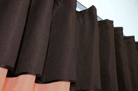 Кухонные шторы VR-Textil № 073к с ламбрекеном и подхватами персиковый с венге 270х170 см (52-0211) Киев