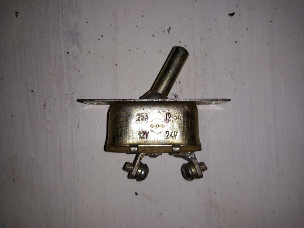 Двопозиційний перемикач ВК-4602.3710. СРСР. Харків - фото 1