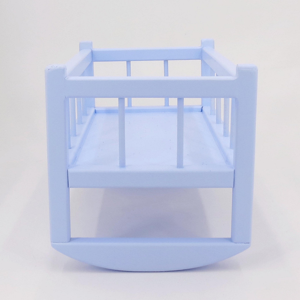 Кровать для кукол 