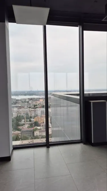 Оренда сучасного офісу А+ клас. Центр міста, ремонт як на фото, своя тераса. Дніпро - фото 9