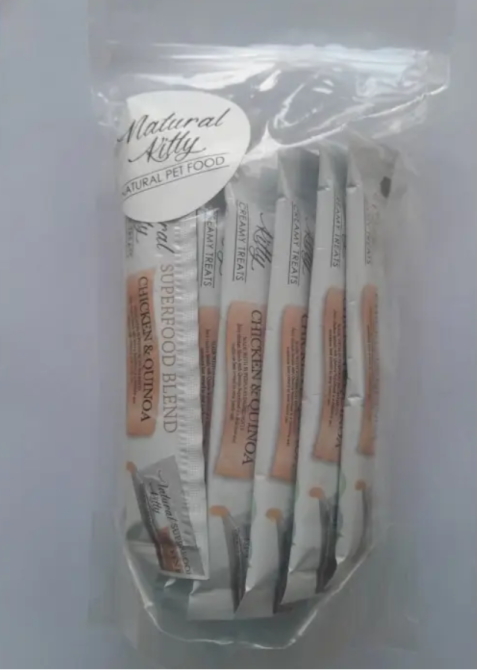 Крем-снек для котів Natural Kitty Creamy Treats Chicken with Quinoa зі смаком курки і кіноа 24х12г Вінниця - фото 1