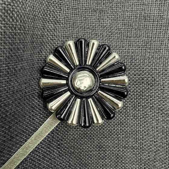 Магніти для штор і гардин Хризантема набір 2 шт Чорний з золотистим (81-305) Київ