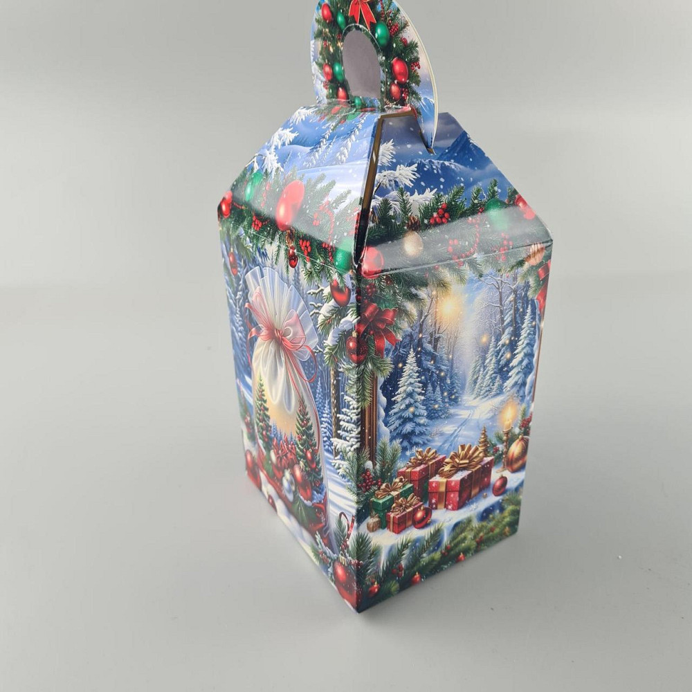 Новогодняя подарочная картонная упаковка для конфет (700грм) №231 