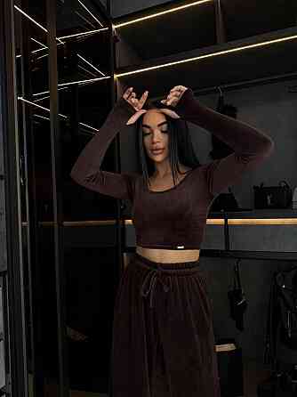 Женский прогулочный костюм двойка: лонгслив и штаны велюр Шоколад, 46/48 Одесса
