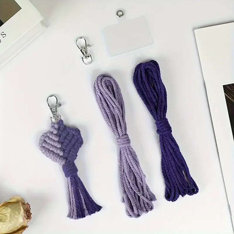 Набор макраме для рукоделия для ручной пряжи брелока для ключей или аксессуаров 15х5см,фиолетовый Каменец-Подольский - изображение 1