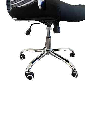 Офисное кресло руководителя Tehforward Afina хром Anyfix Черный Киев