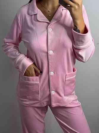 Костюм из плюшевого велюра на пуговицах с двумя карманами M Зефирный Харьков