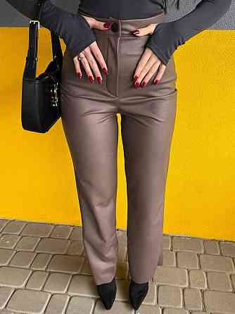 Женские стильные повседневные брюки с эко кожи на флисе. Шоколад, 46/48 Одесса