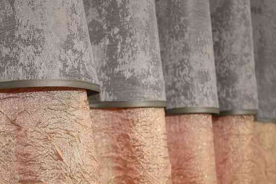 Кухонные шторы VR-Textil № 073к с ламбрекеном и подхватами персиковый с кофейно-серым 275х170 см (52-0476) Киев