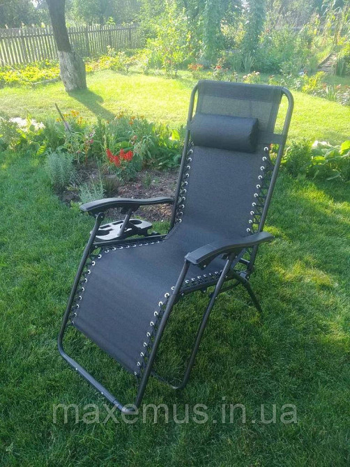 Раскладной шезлонг-лежак садовый Bonro СПА-167A Черный с подголовником и подставкой для напитков (до 120 кг) Мостиска - изображение 12