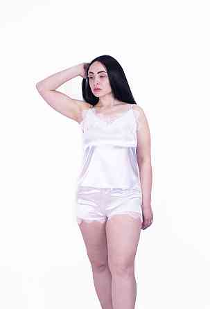 Піжама жіноча атласна майка і шорти з мереживом Білий 52 Харків