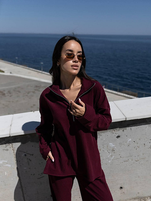 Женский повседневный оверсайз костюм двойка: кофта и штаны трикотаж пума рубчик Бордо Одесса - изображение 9