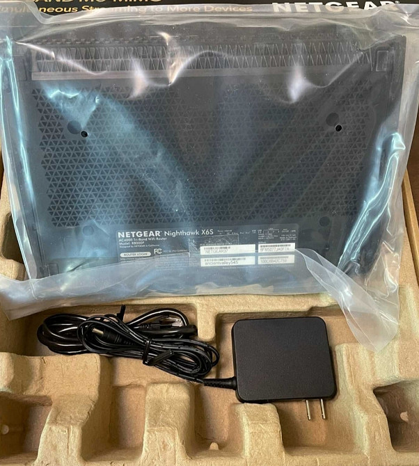 Wi-Fi роутер Netgear R8000P-100NAS WiFi5 AC4000. Новый. Киев - изображение 1