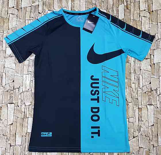 Чоловіча футболка Nike. 48 Суми