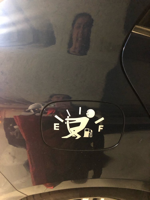 Наклейка на кришку бака авто Біла світловідбивна Київ - фото 4