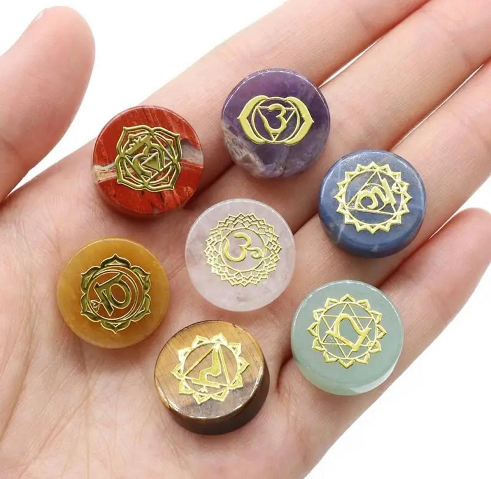 Набор натуральных кристаллов круглой формы для 7 чакр с санскритскими символами. Киев - изображение 1