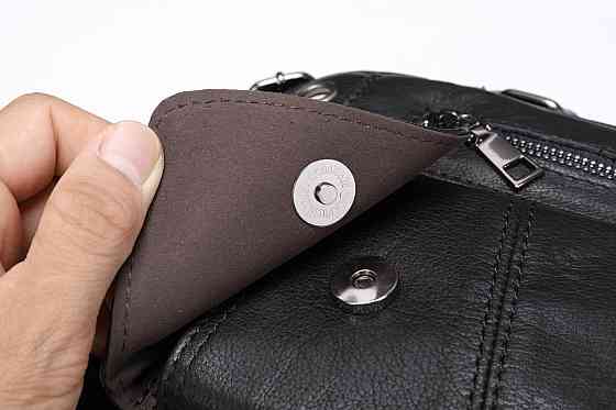 Вертикальна чоловіча сумка в щільній шкірі Vintage 20366 Чорна Київ