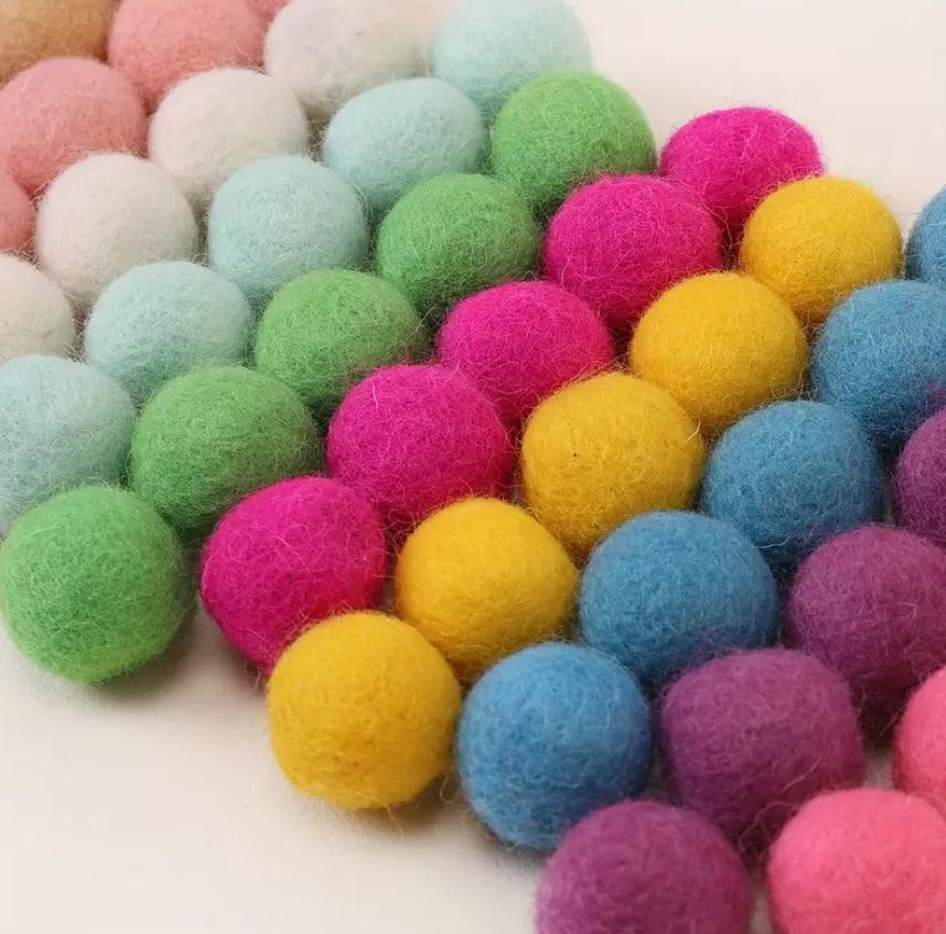 Набор разноцветных шерстяных шариков для творчества 30 шт – Ø 2 см Киев - изображение 2