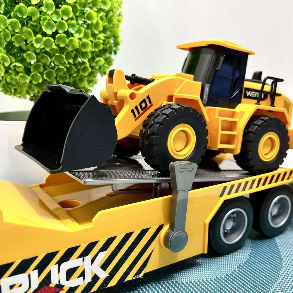 Трейлер будівельний автовоз 2 трактори підсвічування звукові ефекти рухомі деталі інерція гумові шини Жовтий (WY 578 C) Чернігів - фото 3
