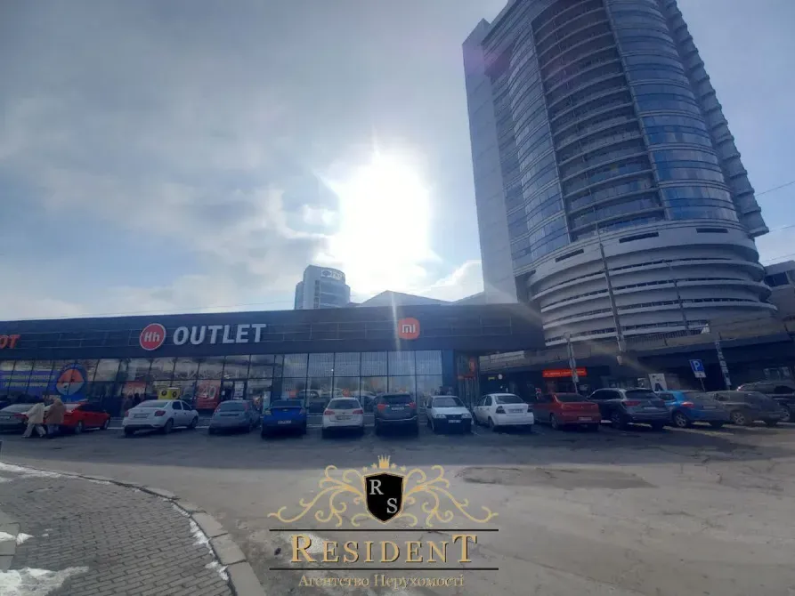 Приміщення в центрі міста. Червона лінія, окремий вхід, вікна на червону лінію. Гарний пішохідний і автомобільний трафік, по сусідству сильні якірні п Дніпро - фото 5