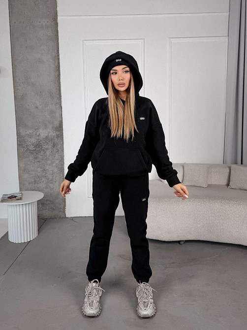 Женский стильный теплый костюм из флиса полар с шапкой Одесса - изображение 8