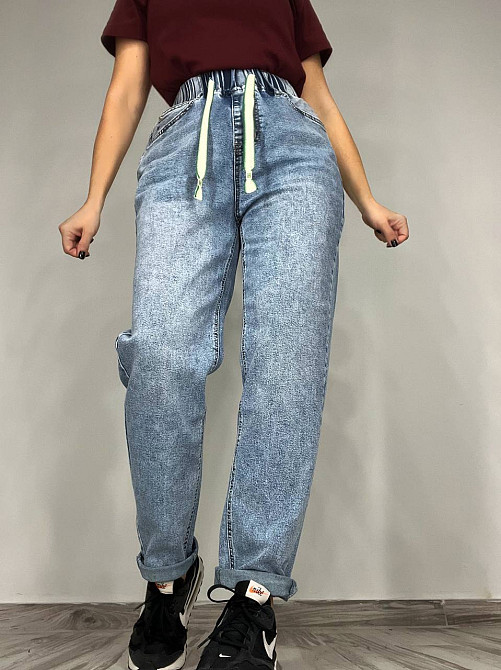 Джинси жіночі Vanver 8083 Mom jeans резинка шнурок на талії стрейчеві банани блакитні, блакитний, 31, 31, 84 см, 115 см Київ - фото 9