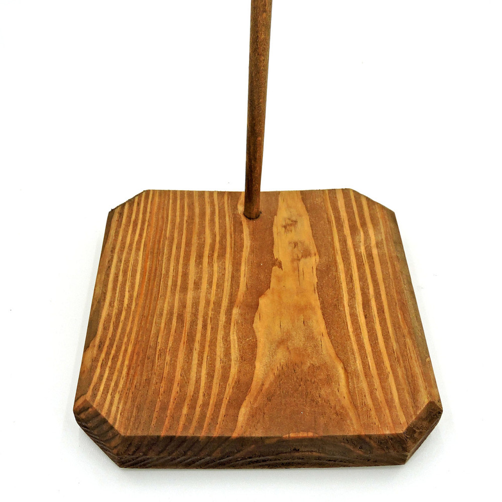 Подставка для кукол 