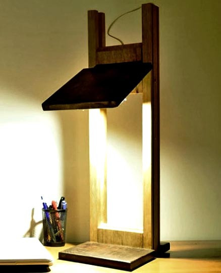 Светильник настольный 