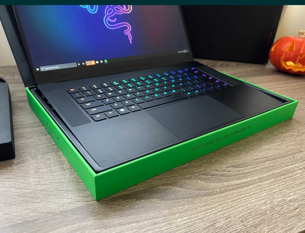 США Игровой ноутбук Razer Blade Pro 15 (RTX 2070,3060,3070). Киев - изображение 5