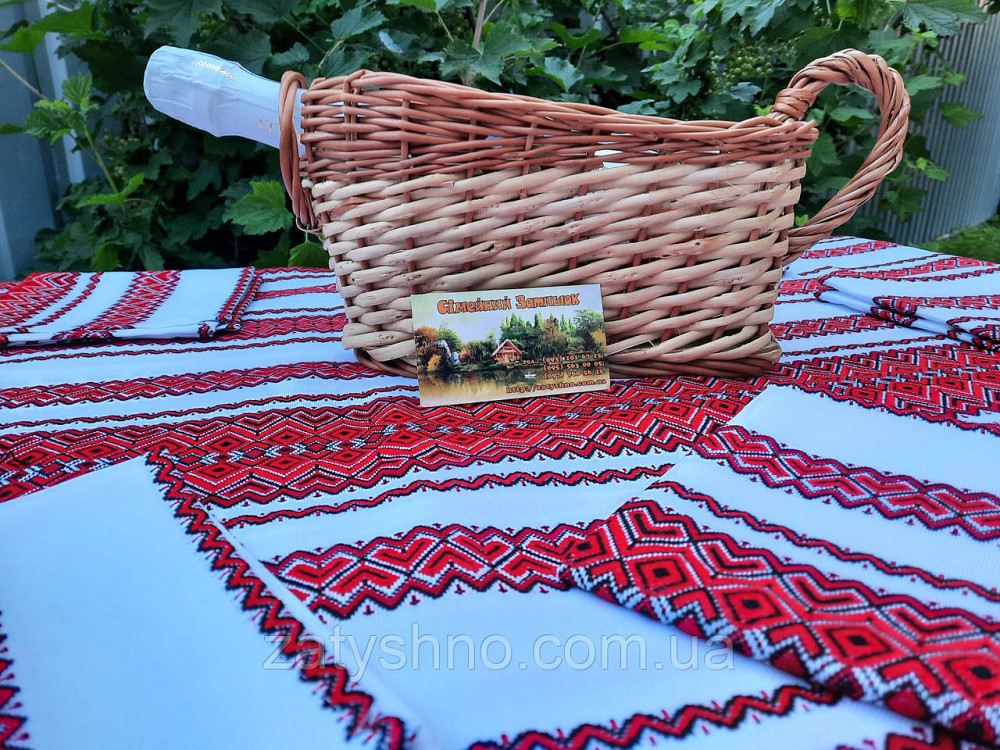 Скатертина з вишитими серветками червона Київ - фото 5