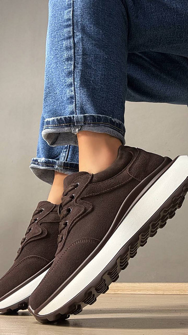 Кроссовки женские Hengji 725-12 замшевые на белой подошве коричневые, 39, 24,5 см Киев - изображение 13