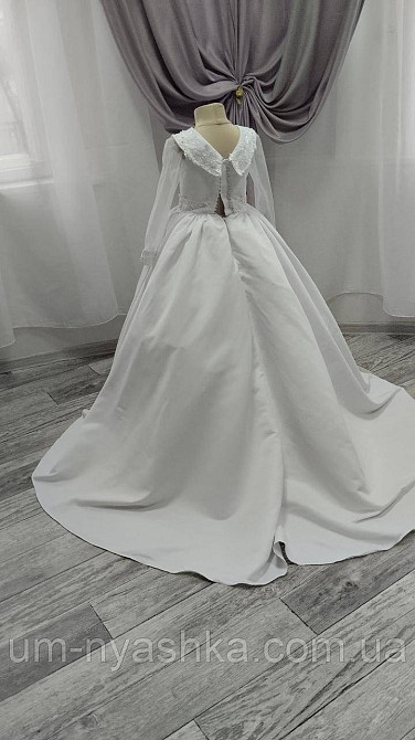 Длинное белое платье со шлейфом на рост 128-140 Кривой Рог - изображение 8