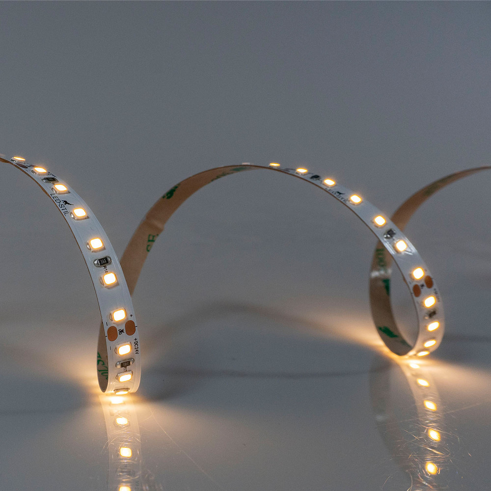 LED-STIL Світлодіодна стрічка 3000K 9,6 Вт/м 2835 120 діодів IP33 24 Вольти 900 lm Київ - фото 2