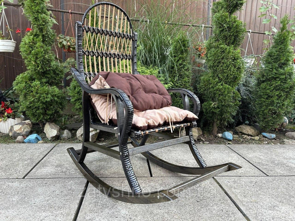 Кресло качалка черная с розовой накидкой Киев - изображение 3