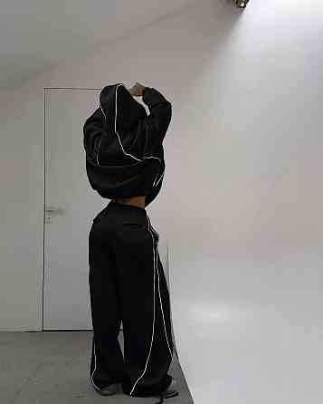 Женский теплый костюм двойка свободного кроя турецкая трехнить пенье с начесом Чорний, 42 Одесса