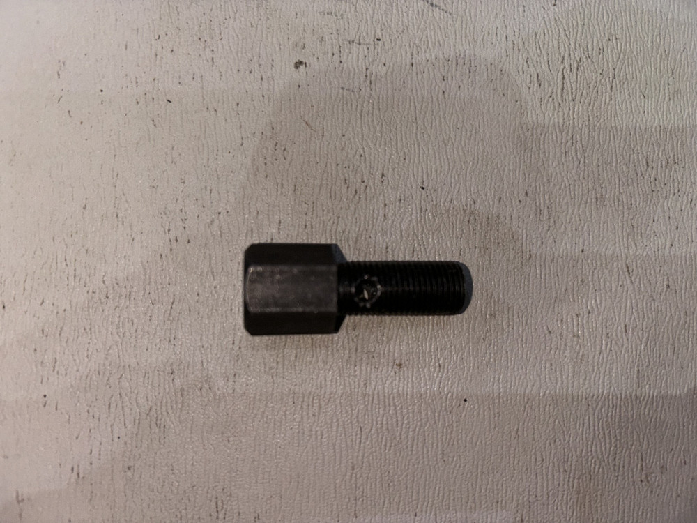 Штуцер обратки крайний МТЗ (М10). 240-1111112-01. Харків - фото 1