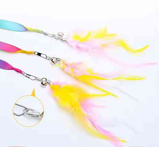 Игрушка для котов палочка с лентой и перьям с колокольчиком 48 см разноцветный Киев