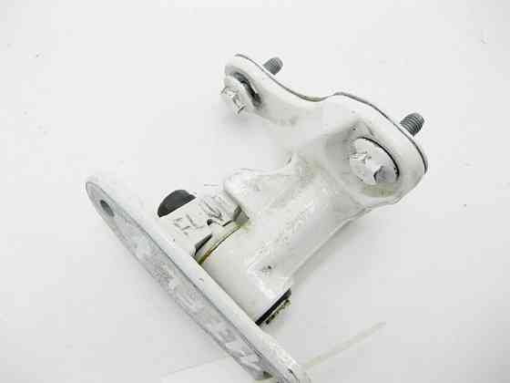 Mercedes-Benz  A2467200337 Нижня петля передніх лівих дверей CLA Shooting Brake X117 CLA C117 GLA X156 A-class W176 B-class W242 B-class W246 Одеса