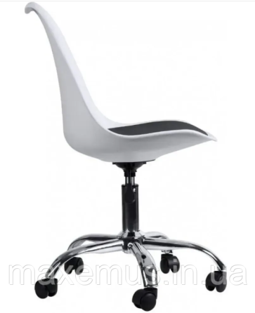 Офисное кресло для работы за компьютером В 48 7 ортопедическое кресло для дома и офиса белое с черным Мостиска