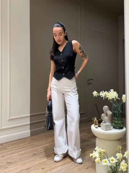 Жіноча жилетка — базовий елемент гардероба, який легко комбінується Одеса - фото 3