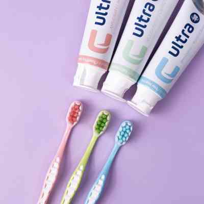 Зубна щітка Fesco Expert Clean Extra Soft Жовта 1 шт. + Зелена 1 шт. (4820204702328) Вінниця