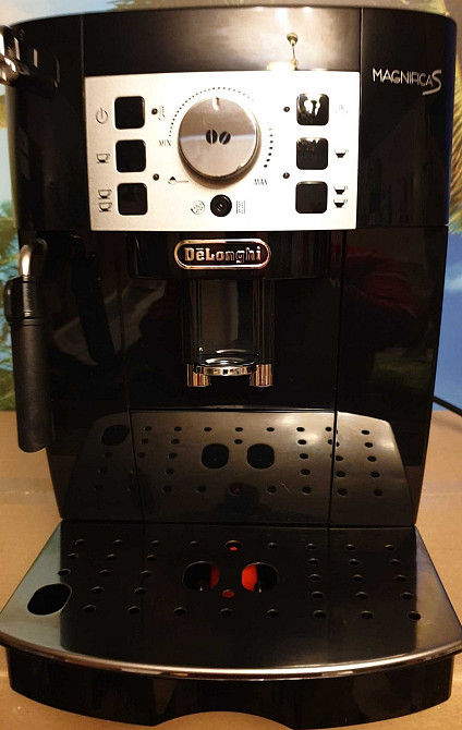 Кофемашина DeLonghi Magnifica S 22.110 +подарок(витрина из Германии) Киев - изображение 4
